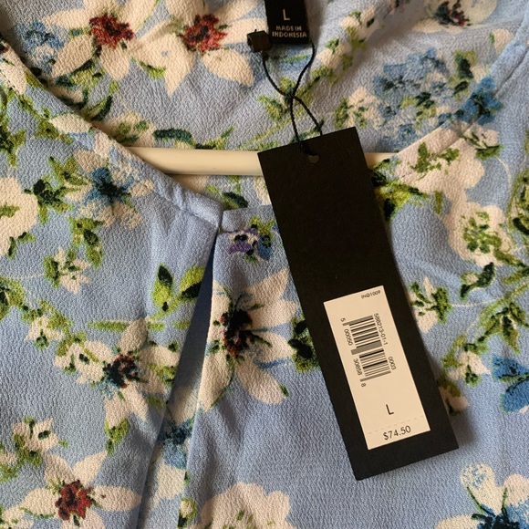 Floral peplum tip - Picture 2 of 8